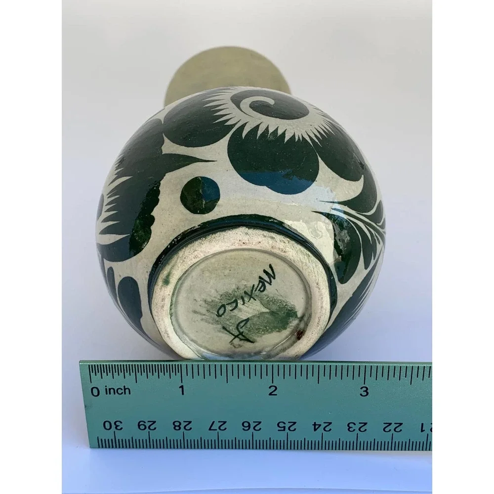 Pottery Vase Made in Mexico‎ Signed 